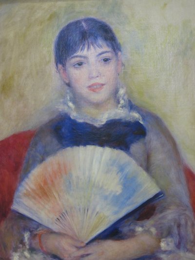 ファンを持つ若い女性 作： Pierre Auguste Renoir